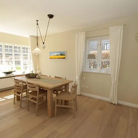 Сasa de vacaciones Haus Sanskiin 1 *