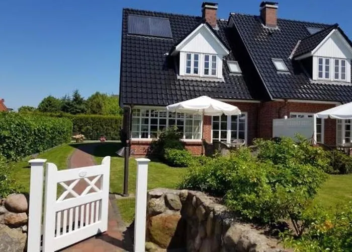 Holiday home Haus Sanskiin 1